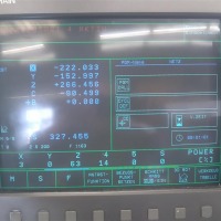 Bearbeitungszentrum - Vertikal DECKEL MAHO DMU 80 T - 5 Achsen / 5 axis