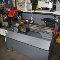 Leit- und Zugspindeldrehmaschine HARRISON M250