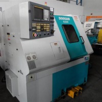 Tokarka CNC DOOSAN G 220