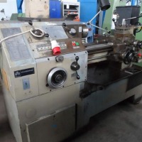 Leit- und Zugspindeldrehmaschine WMW-MIKROMAT DLZ 315x500/3