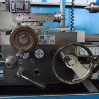 Leit- und Zugspindeldrehmaschine COLCHESTER Triumph 2000