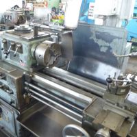 Leit- und Zugspindeldrehmaschine Martin KM 200Z