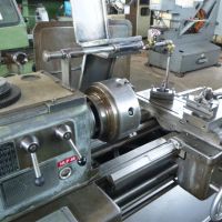 Leit- und Zugspindeldrehmaschine Martin KM 200Z