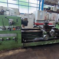 Torno de husillo de roscar o husillo guí STRUNGURI ARAD SNA 800 x 3000