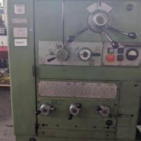 Torno de husillo de roscar o husillo guí STRUNGURI ARAD SNA 800 x 3000