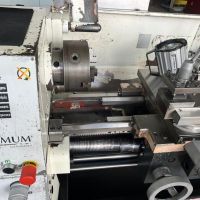 Leit- und Zugspindeldrehmaschine OPTIMUM D 360x1000 DPA