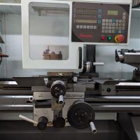 Leit- und Zugspindeldrehmaschine PINACHO SC 200-42-1000