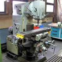 Frezarka wspornikowa - pionowa STANKOIMPORT GP11
