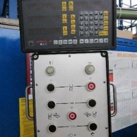 Frezarka uniwersalna AVIA FND 25