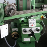 Fräsmaschine - Vertikal WMW Heckert FUS 250x1000