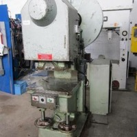 Einständerexzenterpresse WMW BLECHBEARBEITUNG AUE PEEV 40