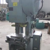 Einständerexzenterpresse SCHULER PD 25/200