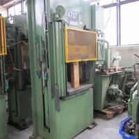 hydraulische Doppelständer (zieh) presse DIEFFENBACHER PO 160