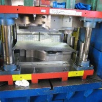 Czterokolumnowa prasa wysięgowa - hydrauliczna DIEFFENBACHER PHP 500