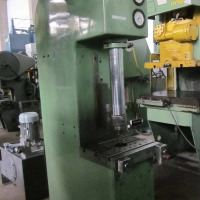 Single Column Press - Hydraulic NEFF EZP 10