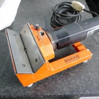 Entgratmaschine Makra UAD 25 RF