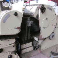 Spitzenlose - Rundschleifmaschine TOS BB 10