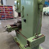 Пазовый станок – вертикальный Jakob Behr ST250