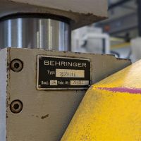 Sierra automática de cinta - horizontal BEHRINGER 263A / CNC