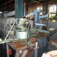 Fresadora entalladora para la fabricació GRAULE MASCHINEN GMBH AKF 4/250
