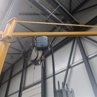 Консольный поворотный кран DEMAG SDK 250