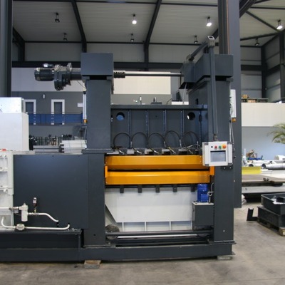 Sheet straightening machine WMW Gotha UBR 4x1250